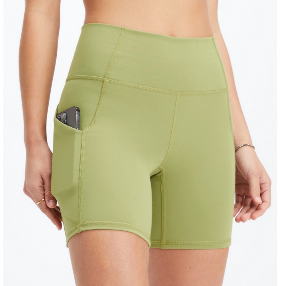 Fabletics Oasis Purluxe High Waisted 6" Biker Short
